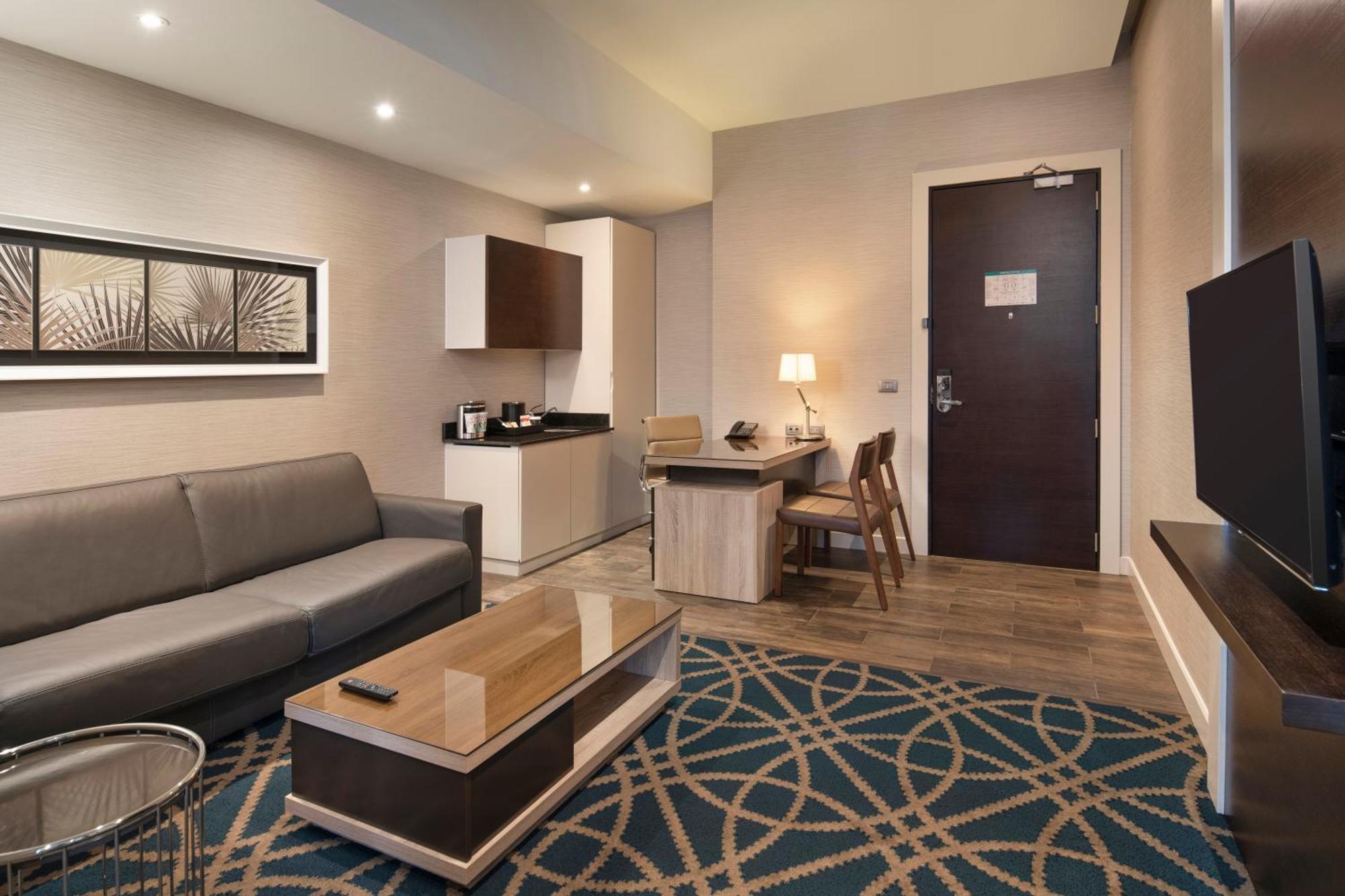 Embassy Suites By Hilton Santo Domingo Ngoại thất bức ảnh